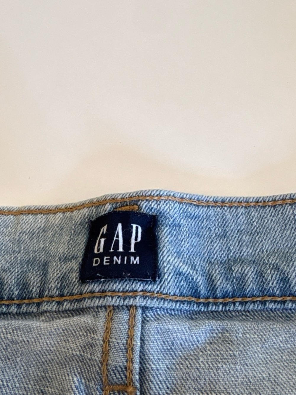GAP Light Blue Straight Women’s girlfriend ankle Jeans - Picture 3 of 5